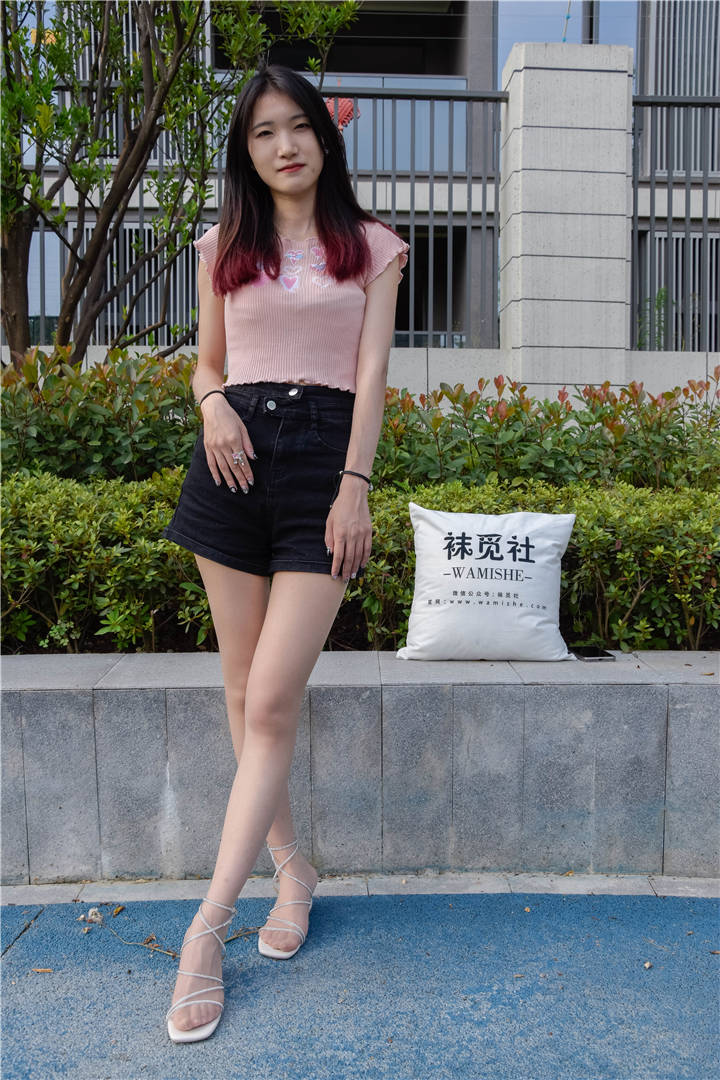 袜觅社 NO.025 奶茶[89P+1V／7.74GB]