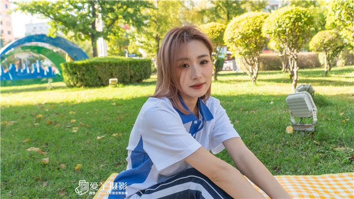 爱丫摄影 NO.001 草坪[128P+1V／5.22GB]