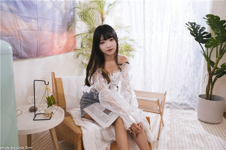 美图锦集0001 小穎 - 牛仔裙[129P／386MB]