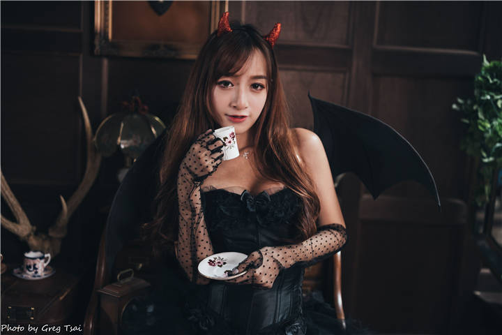 美图锦集0004 轩颖 - 小恶魔[76P／344MB]