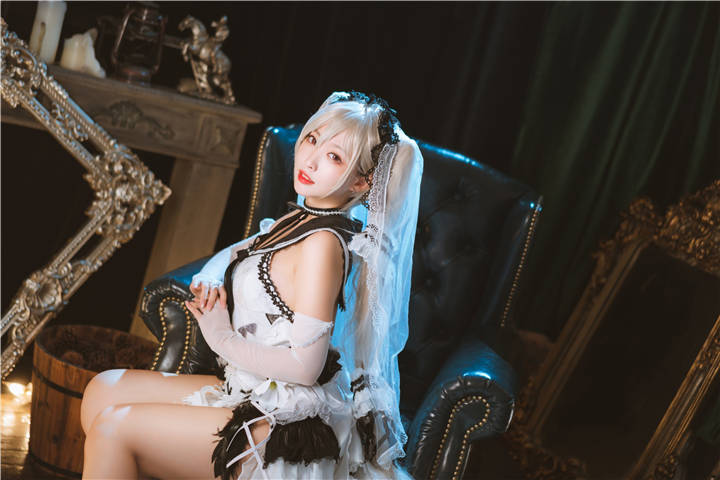 宮本桜 — 可畏礼服 [30P-450MB]